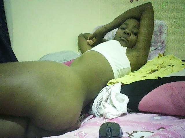 Blackfoxb live cam on BongaCams