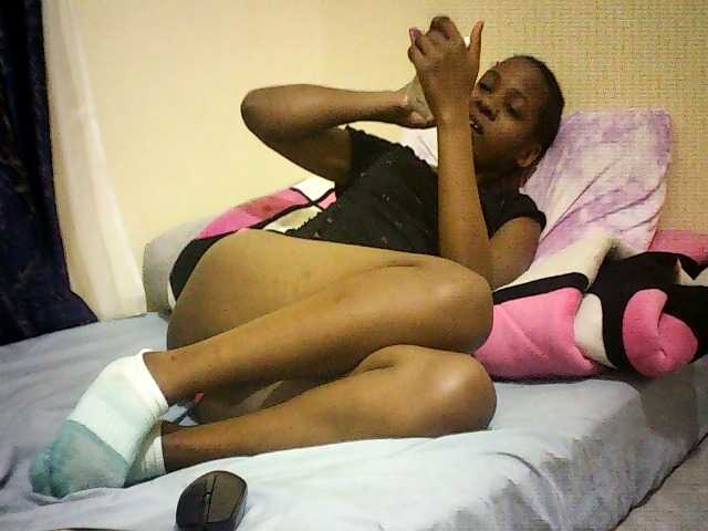 Blackfoxb live cam on BongaCams
