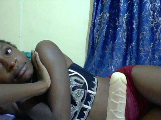 Blackfoxb live cam on BongaCams