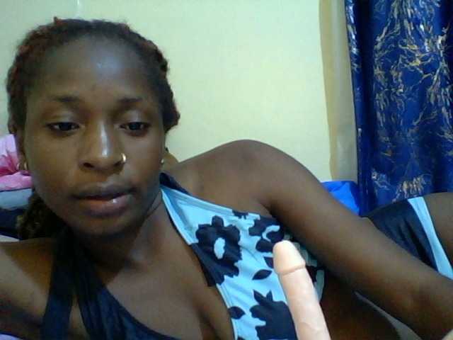 Blackfoxb live cam on BongaCams