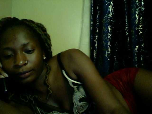 Blackfoxb live cam on BongaCams