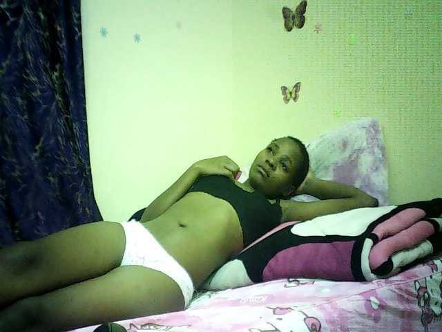 Blackfoxb live cam on BongaCams