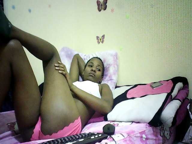 Blackfoxb live cam on BongaCams