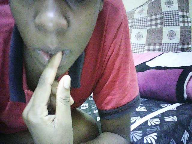 Blackfoxb live cam on BongaCams