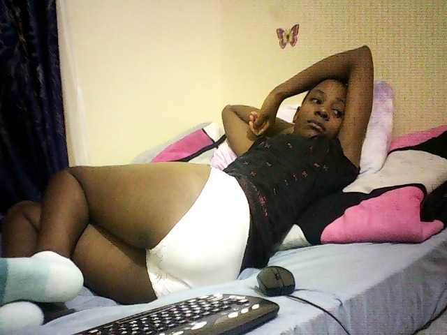 Blackfoxb live cam on BongaCams