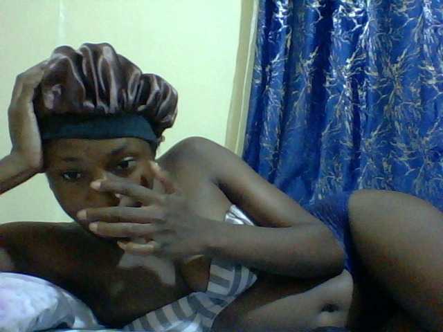 Blackfoxb live cam on BongaCams