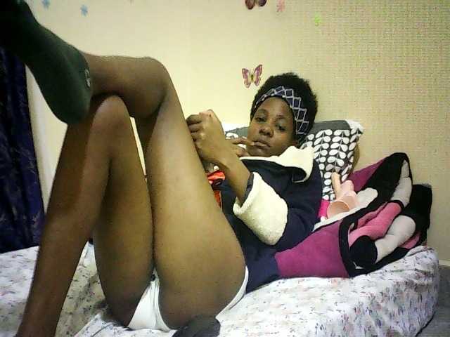 Blackfoxb live cam on BongaCams