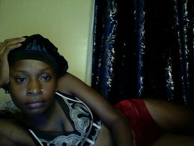 Blackfoxb live cam on BongaCams