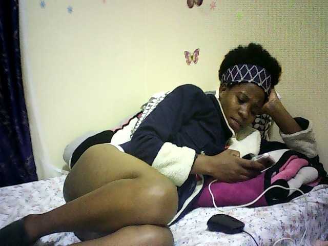 Blackfoxb live cam on BongaCams