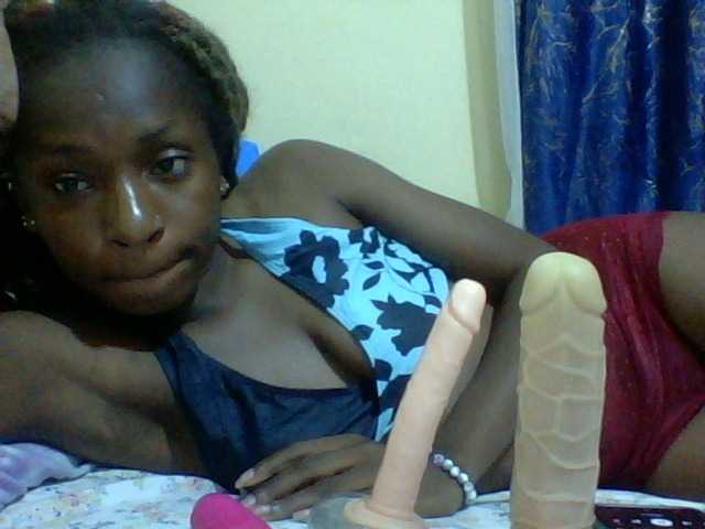 Blackfoxb live cam on BongaCams