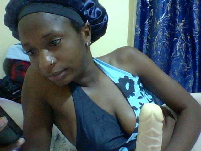 Blackfoxb live cam on BongaCams