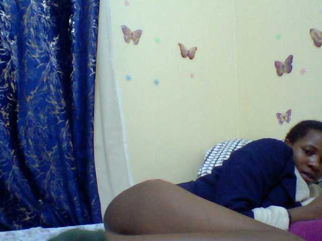 Blackfoxb live cam on BongaCams