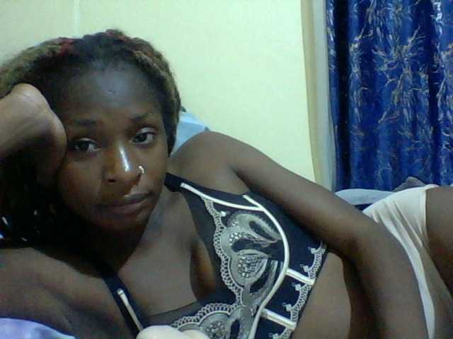 Blackfoxb live cam on BongaCams