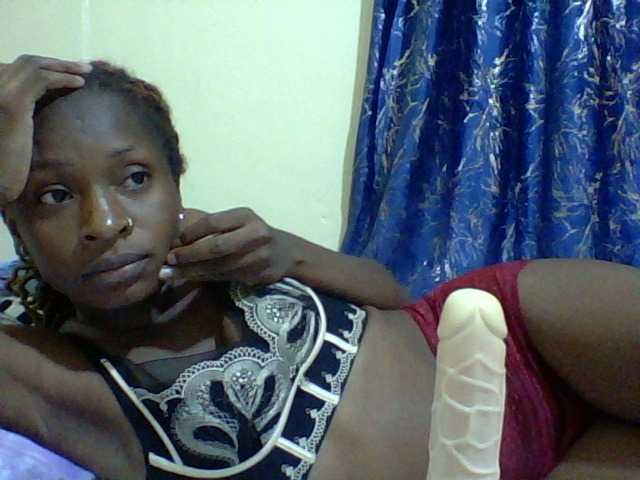Blackfoxb live cam on BongaCams