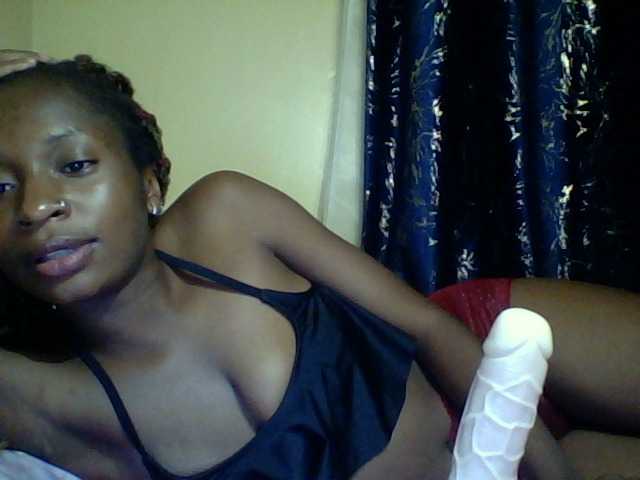 Blackfoxb live cam on BongaCams