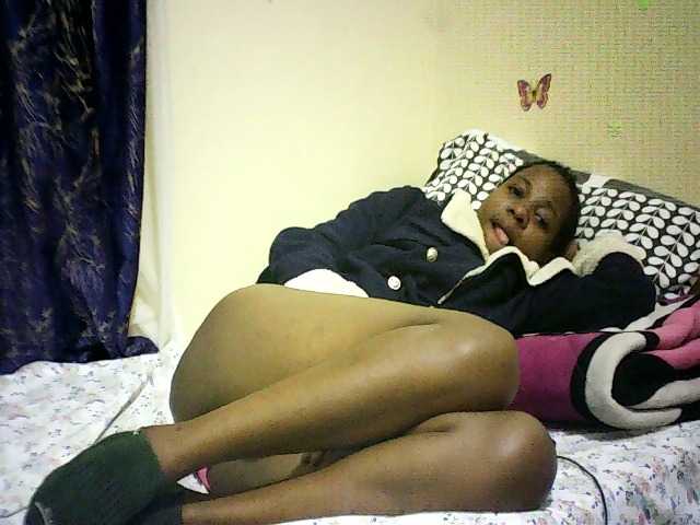 Blackfoxb live cam on BongaCams