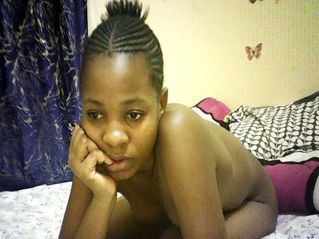 Blackfoxb live cam on BongaCams