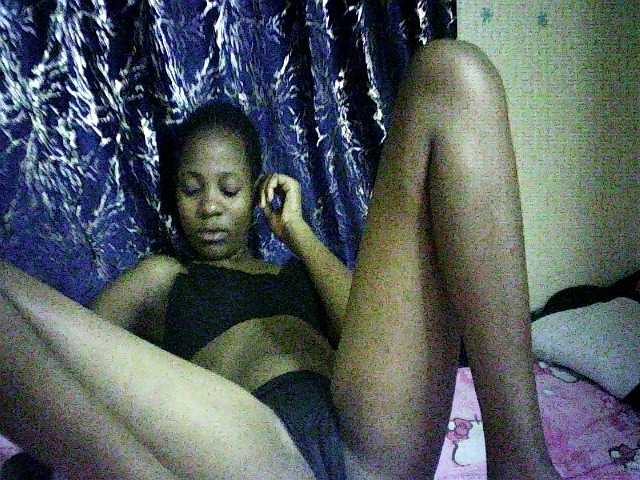Blackfoxb live cam on BongaCams