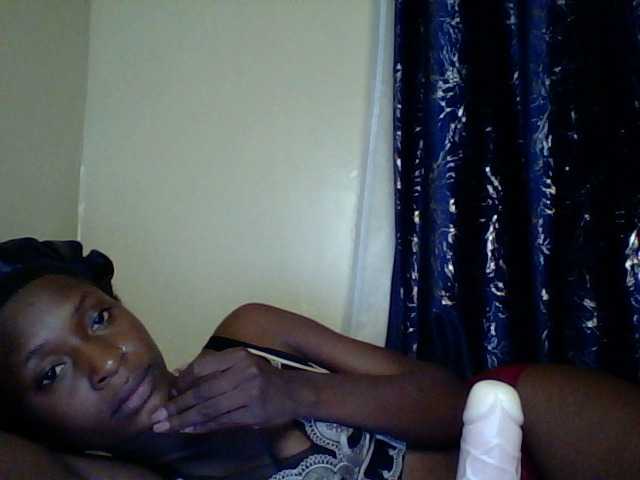 Blackfoxb live cam on BongaCams