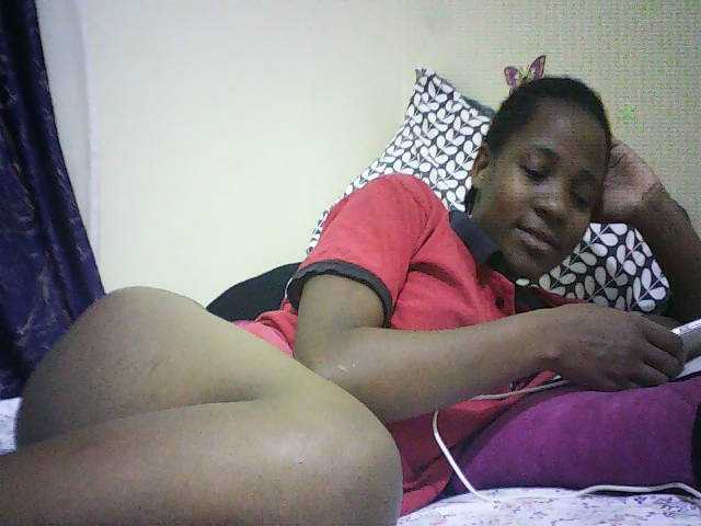 Blackfoxb live cam on BongaCams