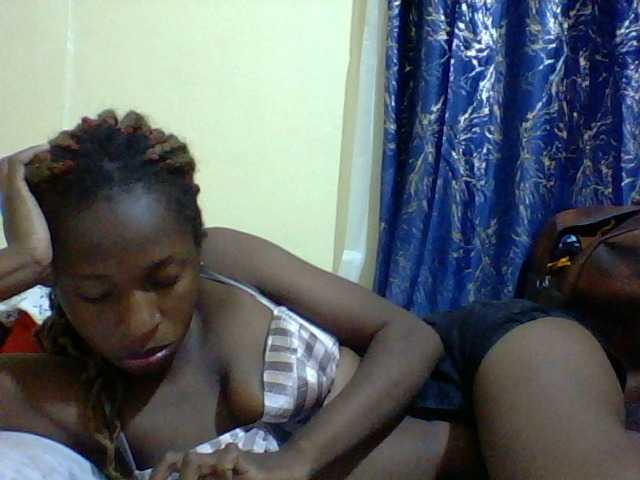 Blackfoxb live cam on BongaCams