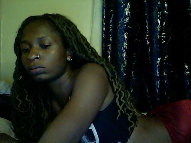 Blackfoxb live cam on BongaCams