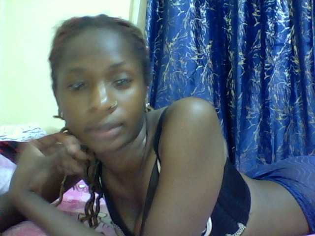 Blackfoxb live cam on BongaCams