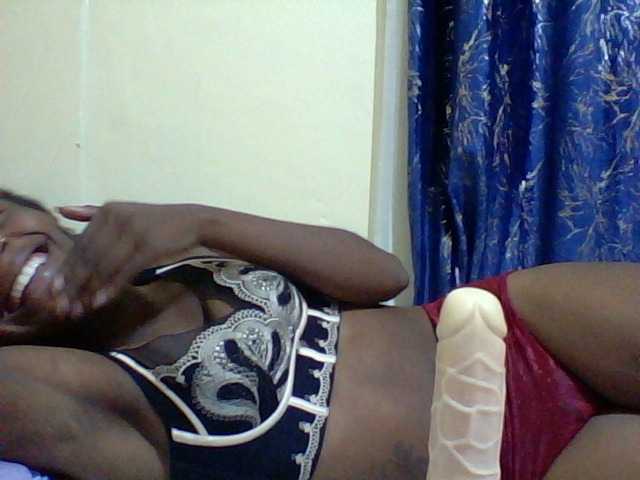 Blackfoxb live cam on BongaCams