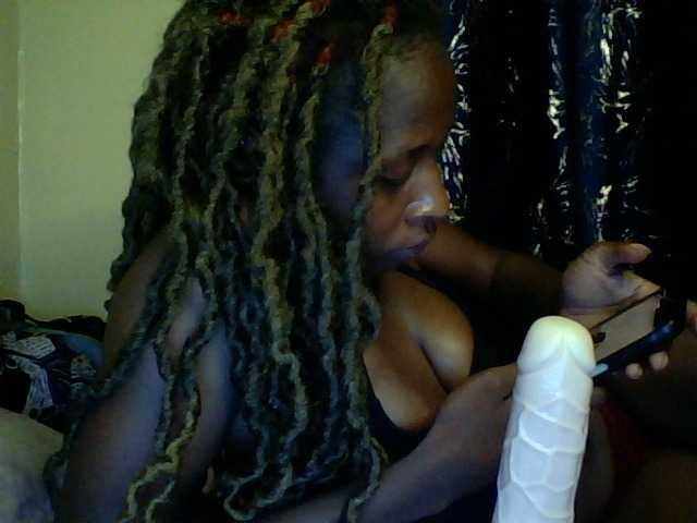 Blackfoxb live cam on BongaCams