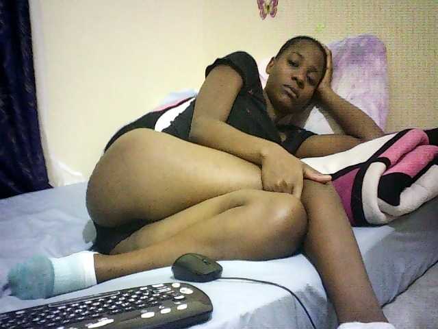 Blackfoxb live cam on BongaCams
