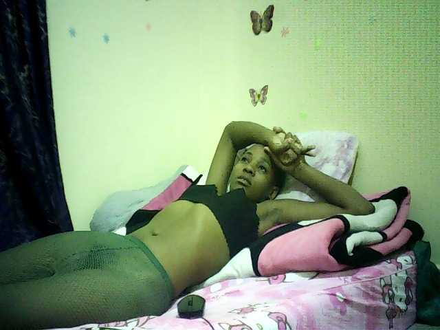 Blackfoxb live cam on BongaCams