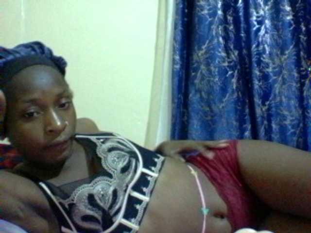 Blackfoxb live cam on BongaCams