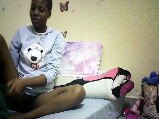 Blackfoxb live cam on BongaCams