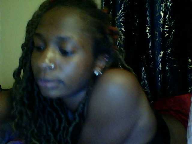 Blackfoxb live cam on BongaCams
