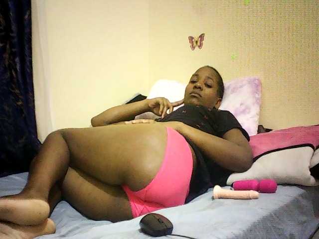 Blackfoxb live cam on BongaCams