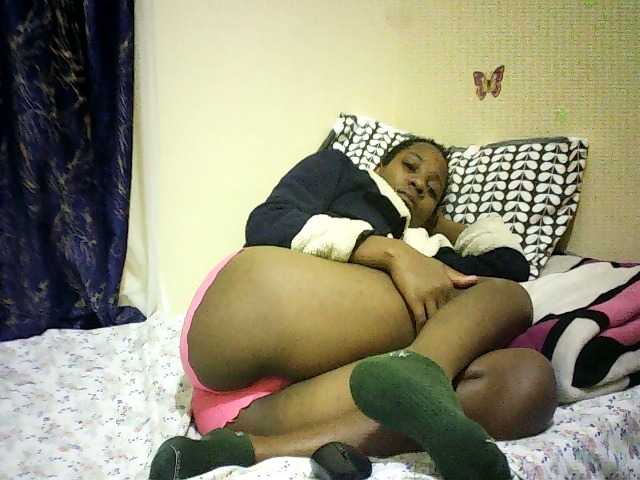 Blackfoxb live cam on BongaCams