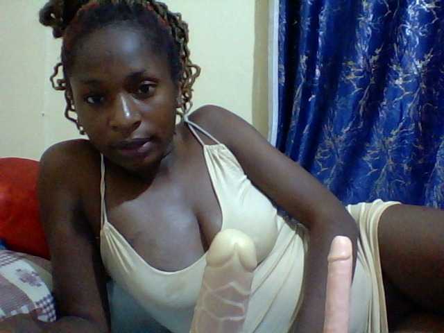 Blackfoxb live cam on BongaCams