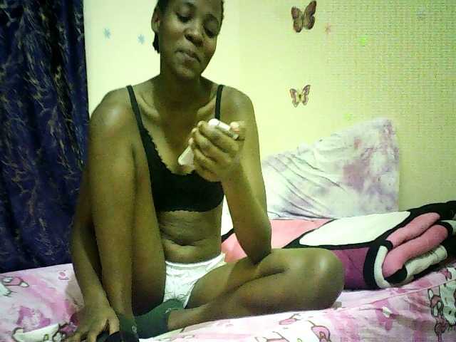 Blackfoxb live cam on BongaCams