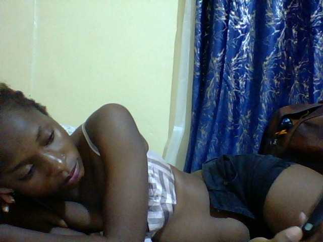 Blackfoxb live cam on BongaCams