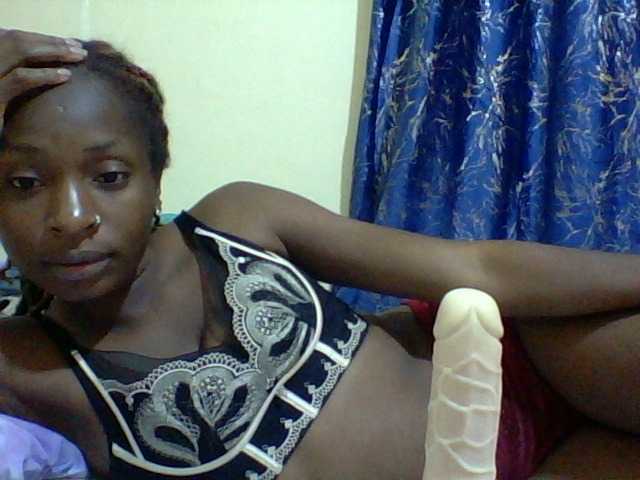 Blackfoxb live cam on BongaCams