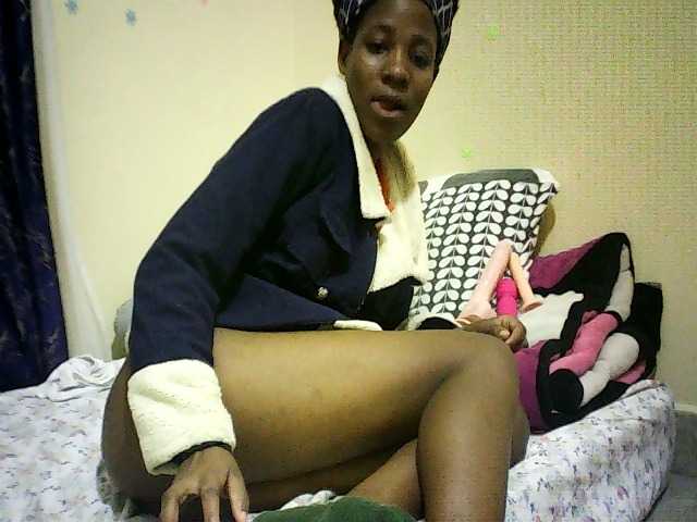 Blackfoxb live cam on BongaCams