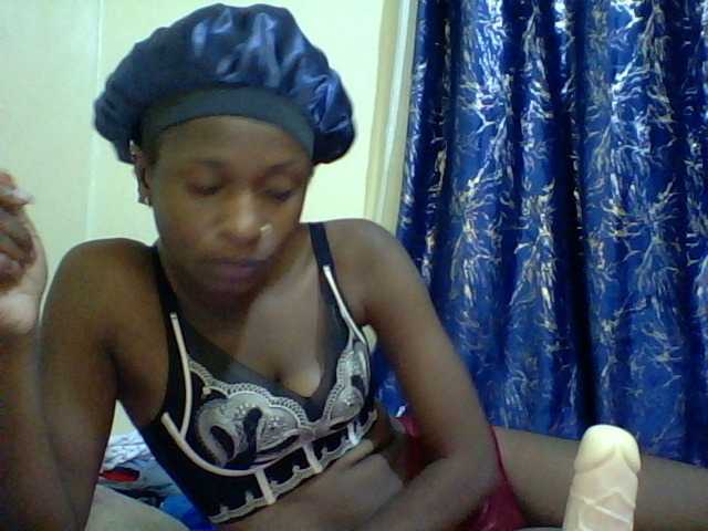 Blackfoxb live cam on BongaCams