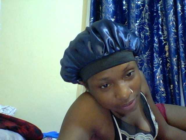 Blackfoxb live cam on BongaCams