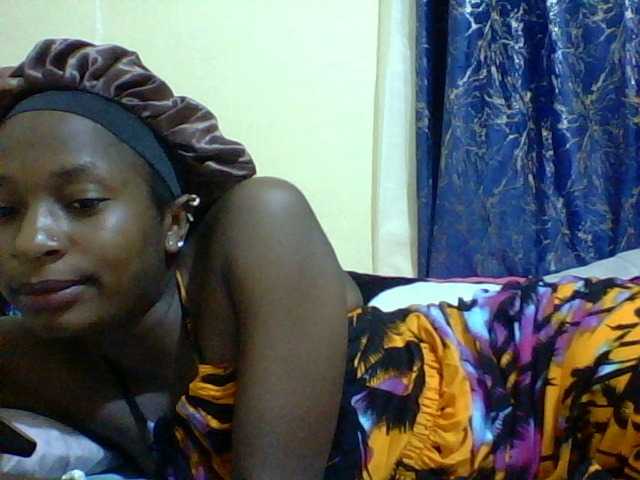 Blackfoxb live cam on BongaCams