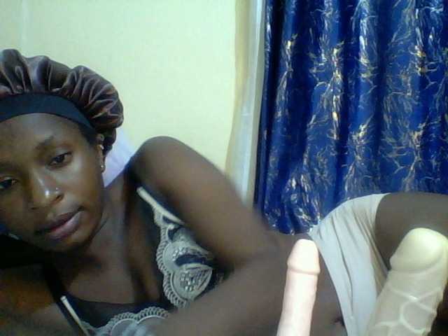 Blackfoxb live cam on BongaCams