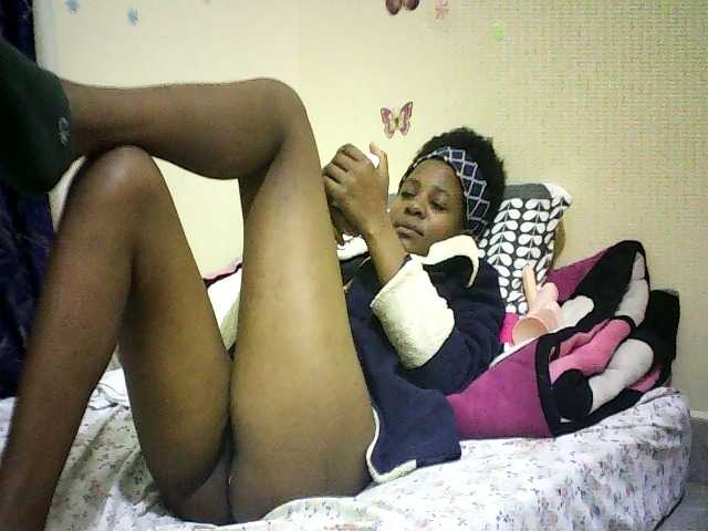 Blackfoxb live cam on BongaCams
