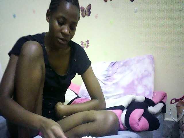 Blackfoxb live cam on BongaCams
