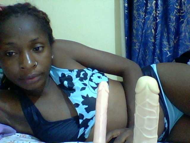 Blackfoxb live cam on BongaCams