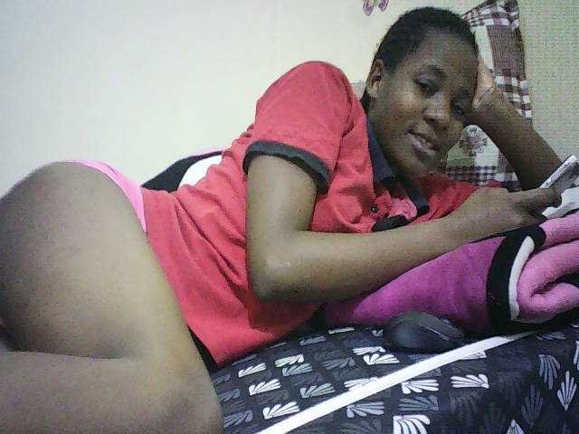 Blackfoxb live cam on BongaCams