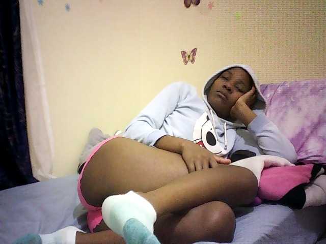 Blackfoxb live cam on BongaCams